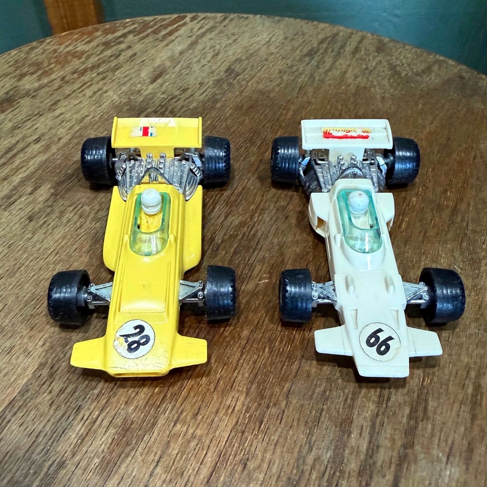 Vintage 1970 Indy Formula 1 Race Cars Funmate Japan Ford Engine 4" White Yellow